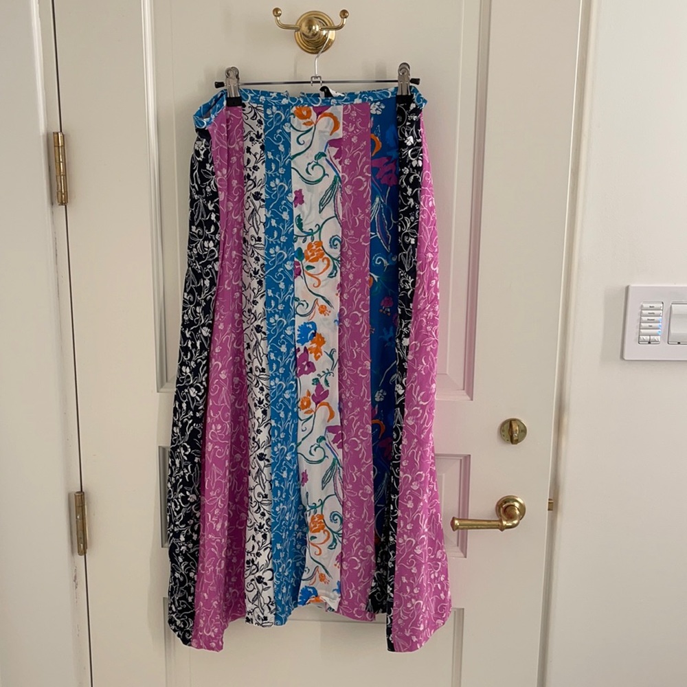 Tanya Taylor Women midi silk skirt - patterned / floral So cute and never worn!